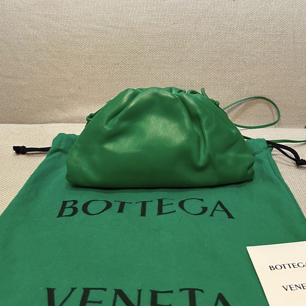 Bottega Veneta Pouch Verde7